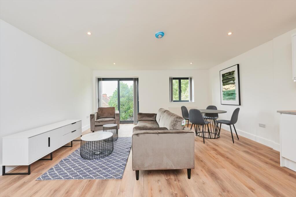Main image of property: Hendon Way, London, NW4
