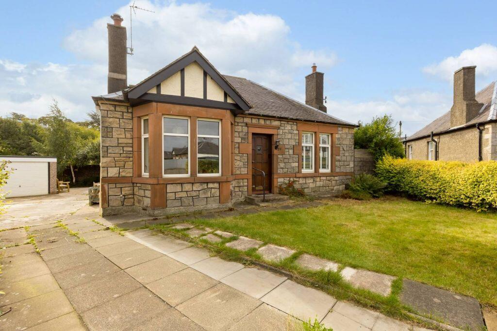 Main image of property: 29 Featherhall Crescent South, Edinburgh, EH12 7UL