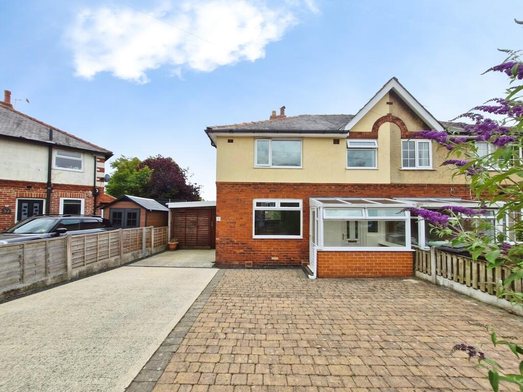 Main image of property: Broadgate Walk, Horsforth, Leeds