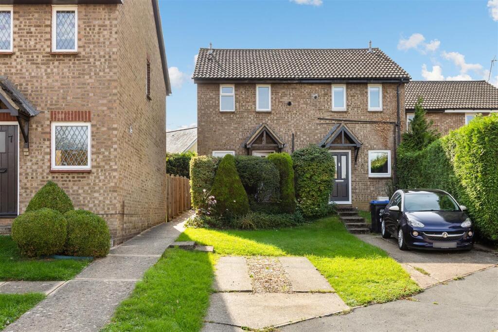 Main image of property: Burns Close, Hitchin