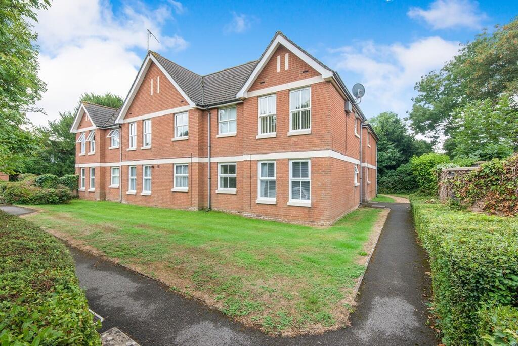 Main image of property: Balmoral Court, 9 Regents Park Road, Southampton, Hampshire, SO15