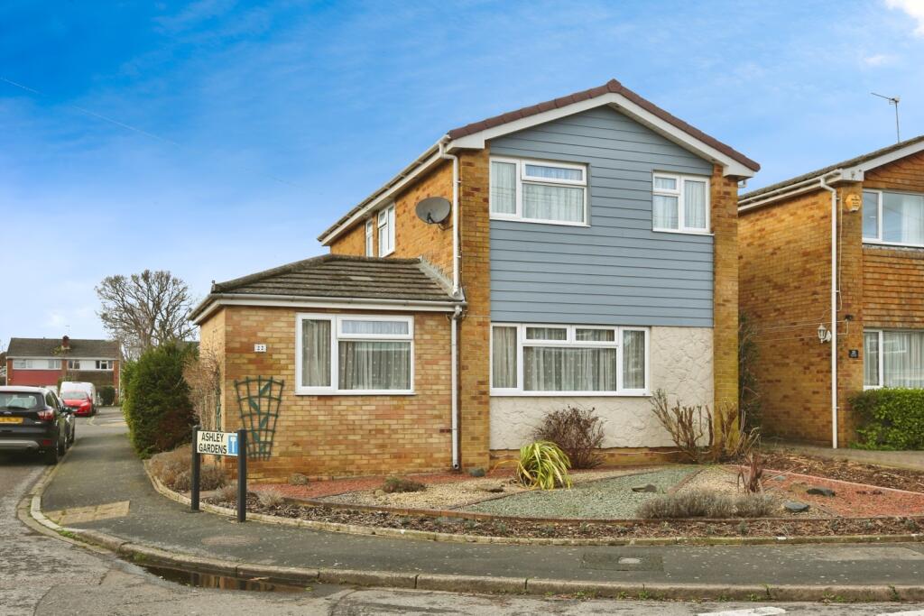 Main image of property: Warren Avenue, Chandler's Ford, Eastleigh, Hampshire, SO53
