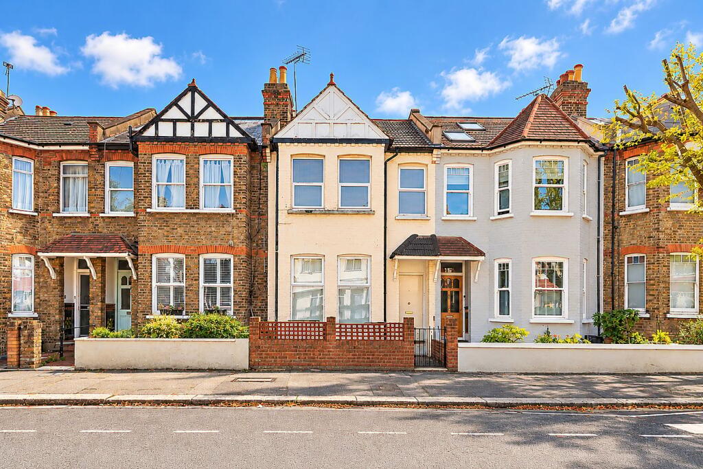Main image of property: Leighton Road, Northfields, Ealing, W13