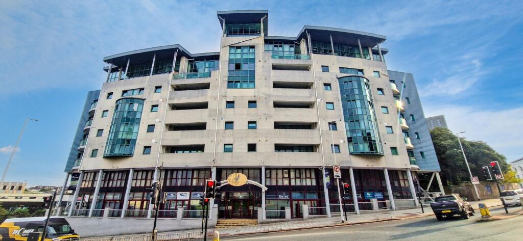 Main image of property: Flat 24, 24 The Crescent, Plymouth, Devon, PL1 3FG