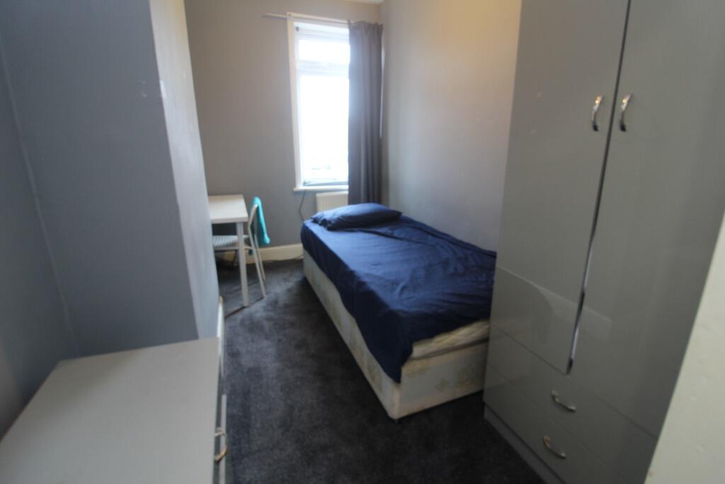 Main image of property: Northumberland Avenue, Reading, RG2
