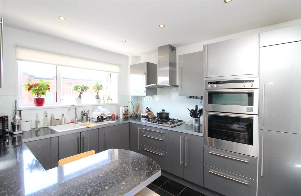 Main image of property: Laburnum Lodge, Hendon Lane, Finchley, N3