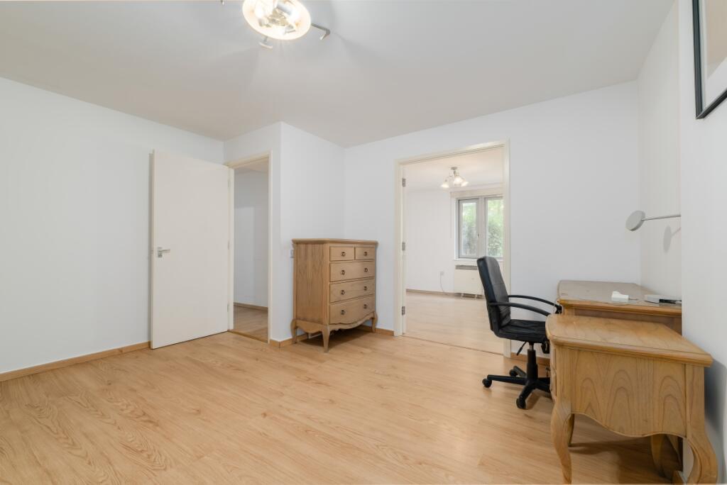 Main image of property: Blackwall Way, E14