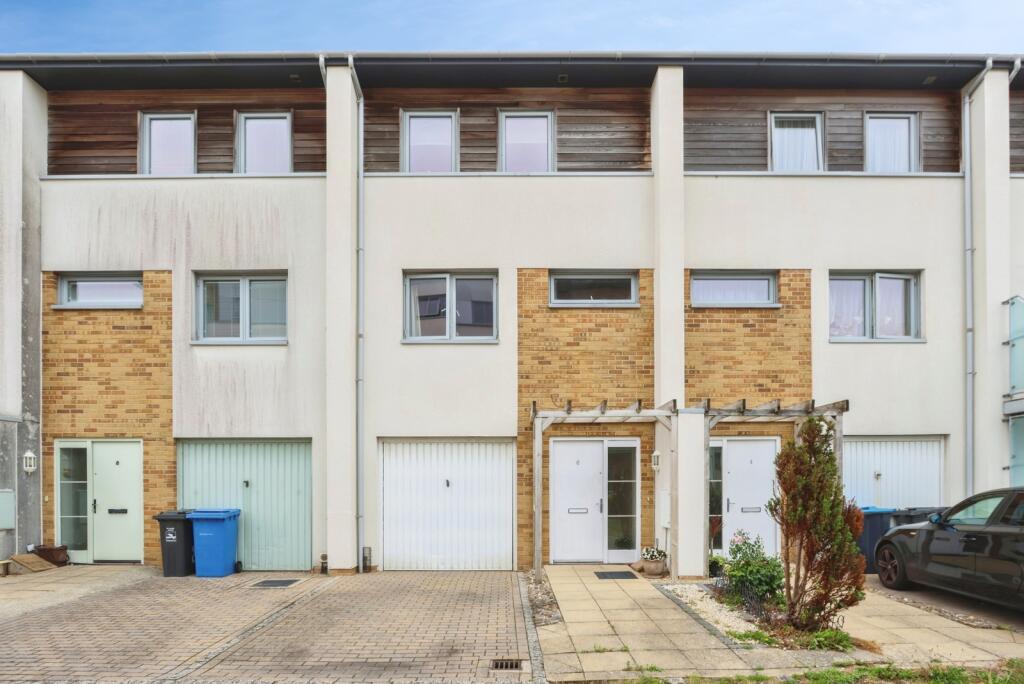 Main image of property: Broomhill Way, Poole, Dorset, BH15