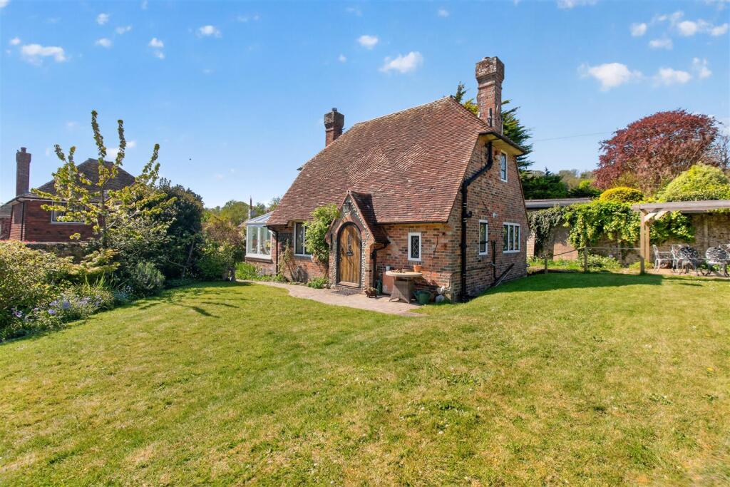 Main image of property: Wish Hill, Eastbourne
