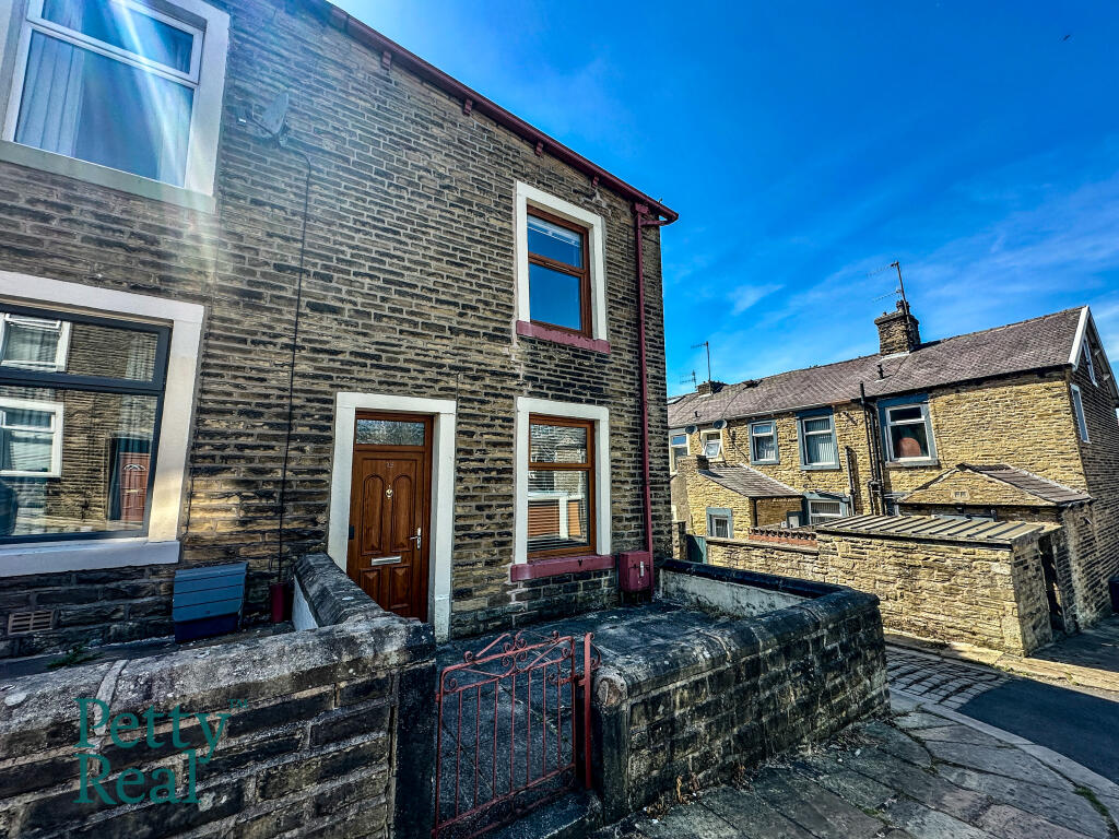 Main image of property: 25 York Street, Colne