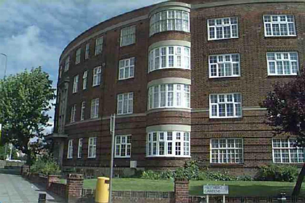Main image of property: Quadrant close,The Burroughs, Hendon NW4 3BY