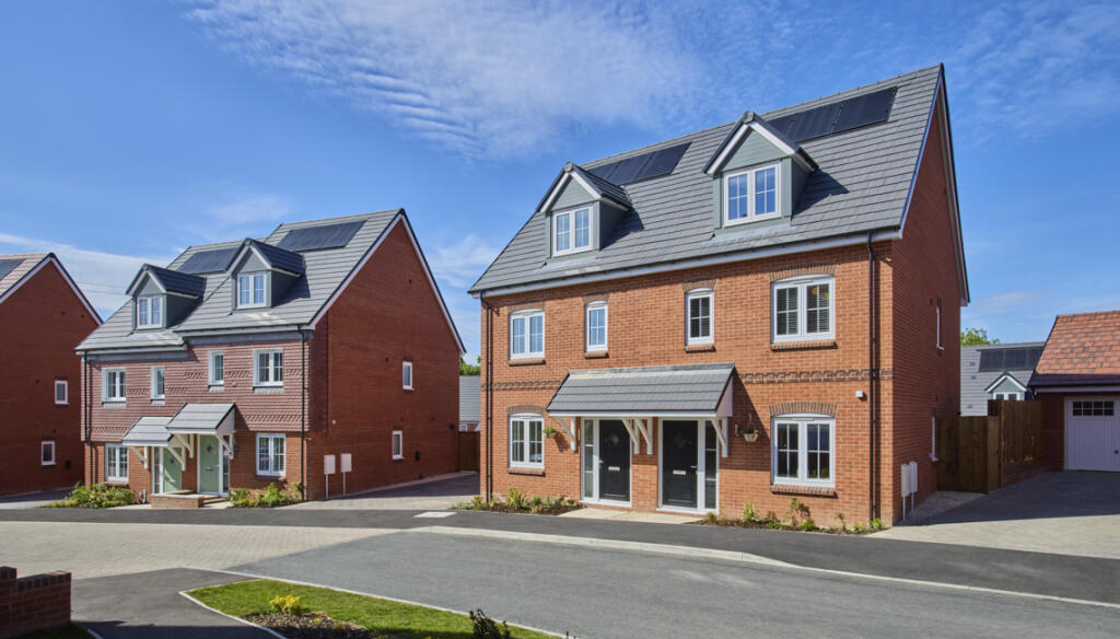Main image of property: Northaw Road East,
Cuffley,
Hertfordshire,
EN6 4RD