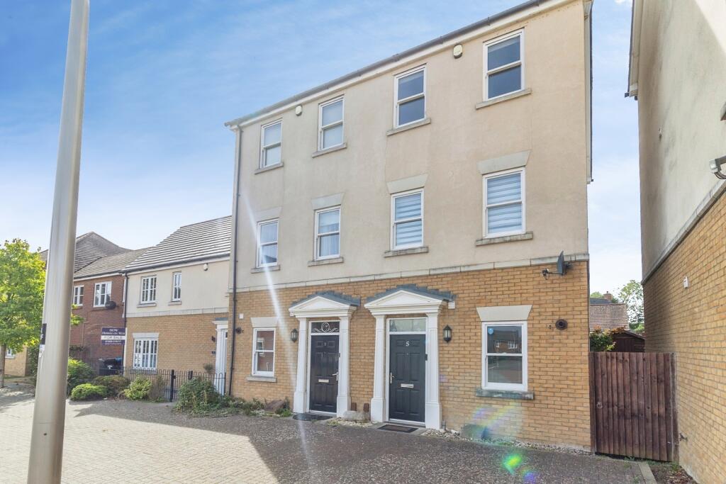 Main image of property: Rowditch Furlong, Redhouse Park, Milton Keynes, Buckinghamshire, MK14