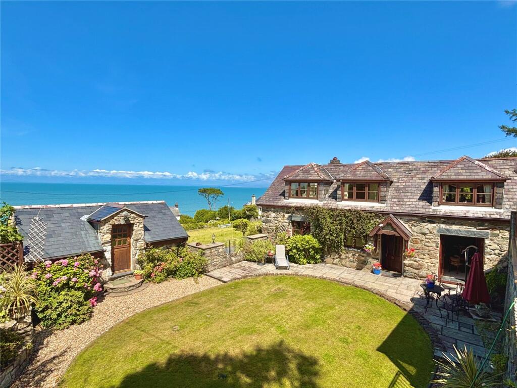 Main image of property: Llwyngwril, Gwynedd