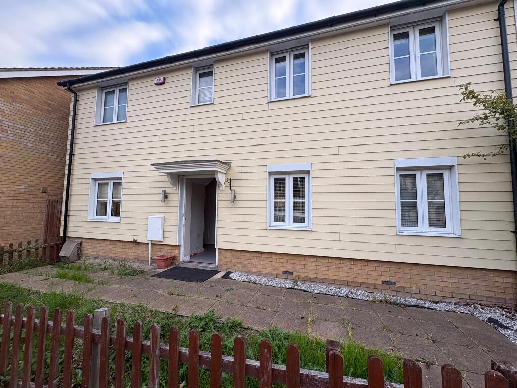 Main image of property: 16 Bernwelle Avenue Romford RM3 9FA
