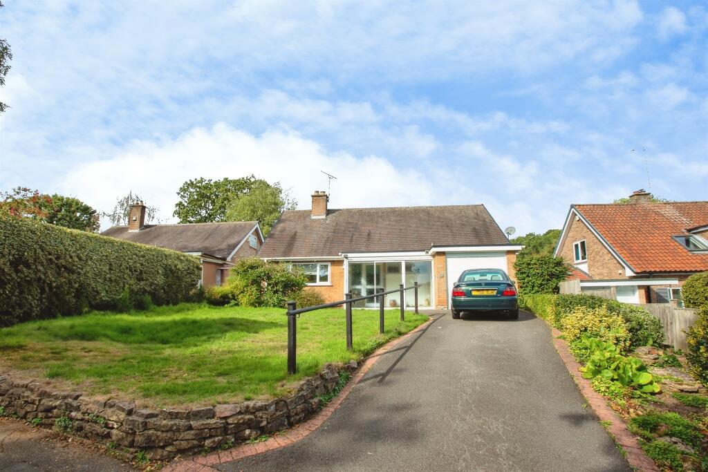 Main image of property: Birch Close, Ravenshead, Nottingham