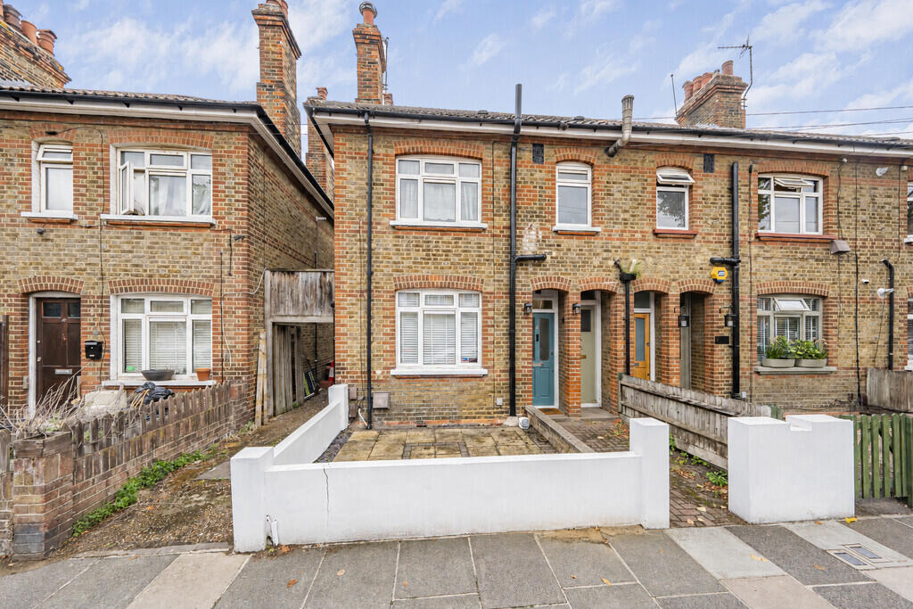 Main image of property: Manor Grove, Richmond