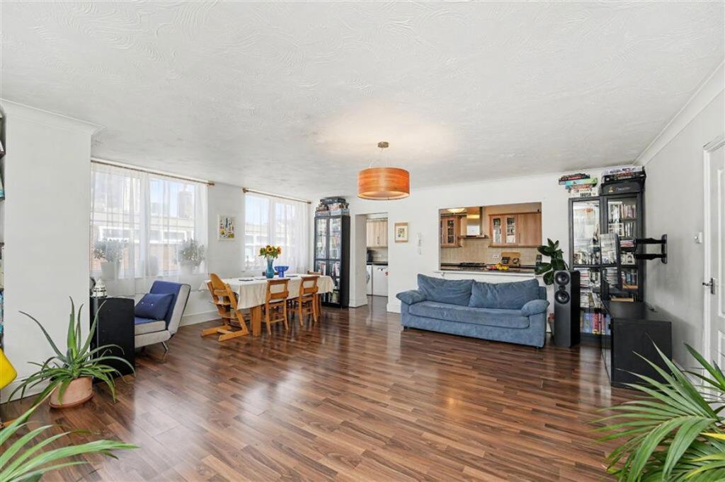 Main image of property: Commercial Road, Wapping