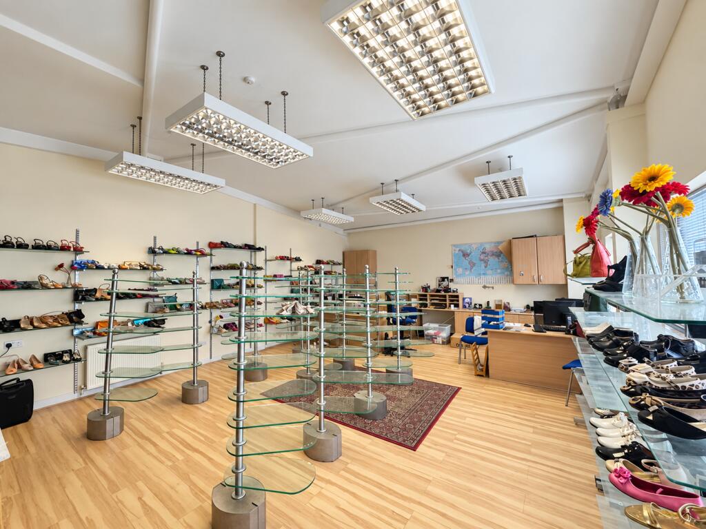 Main image of property: Second Floor Office,  Chase Road, Park Royal 