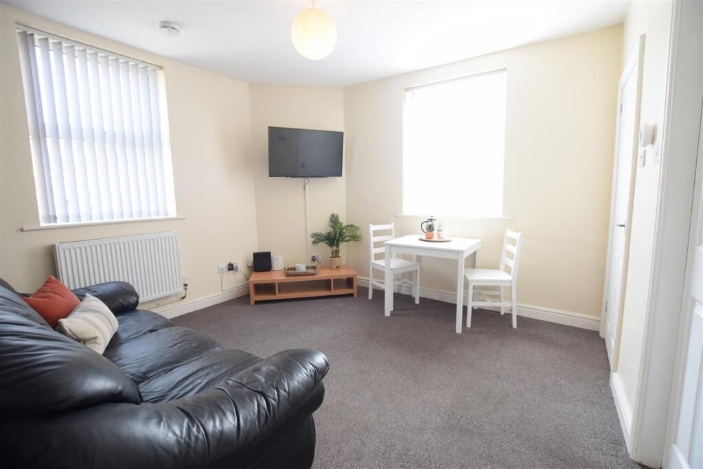 Main image of property: Gresham Street - 2 bed student apartment - Available Now