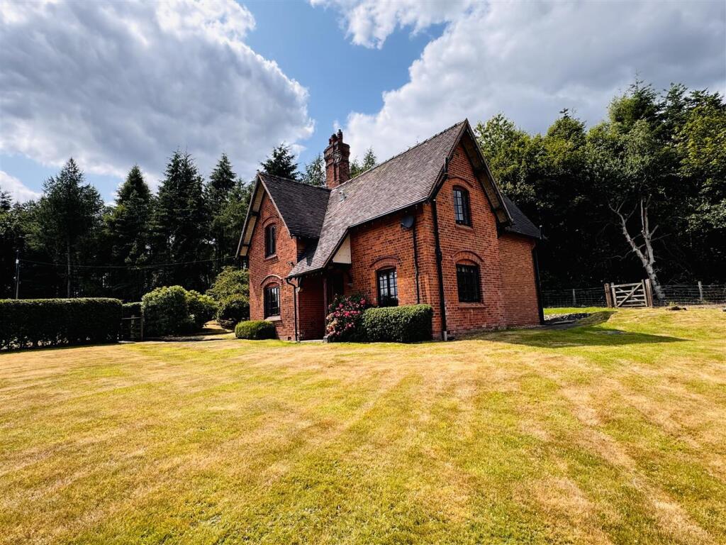 Main image of property: Game Keepers Cottage, Broughton, Eccleshall, ST21 6NS
