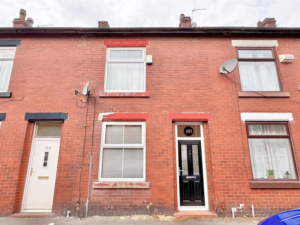 Main image of property: Glebe Street, Leigh