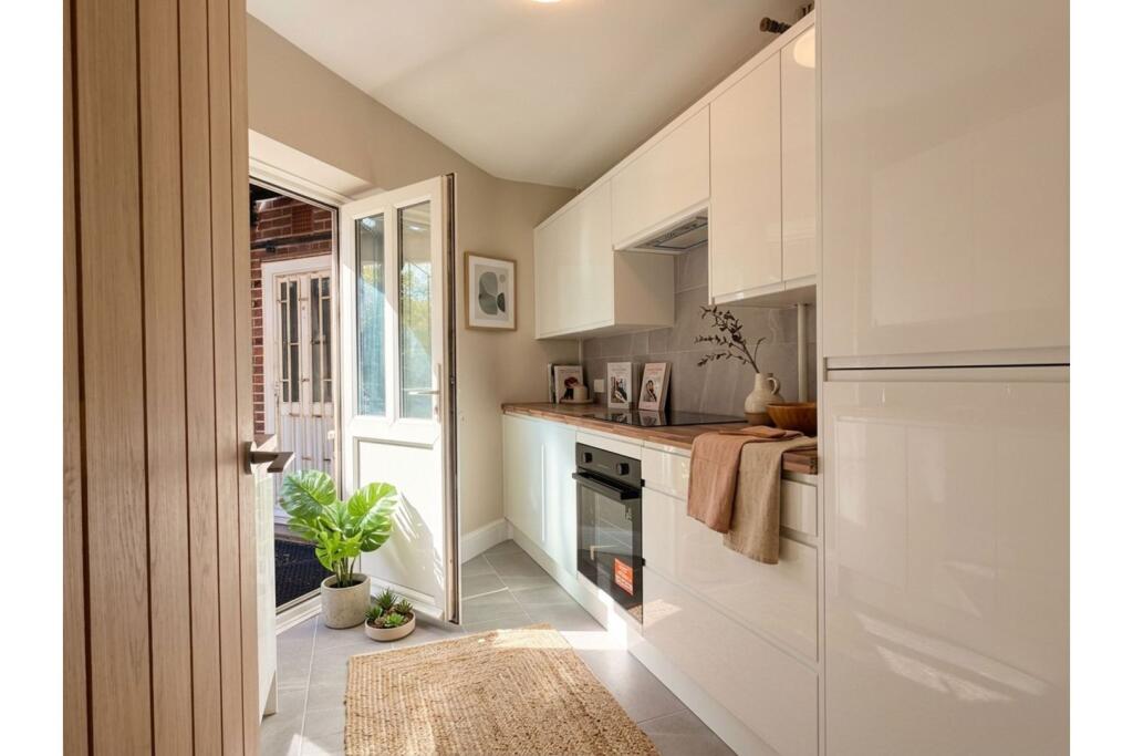 Main image of property: Leigham Court Road, London, SW16