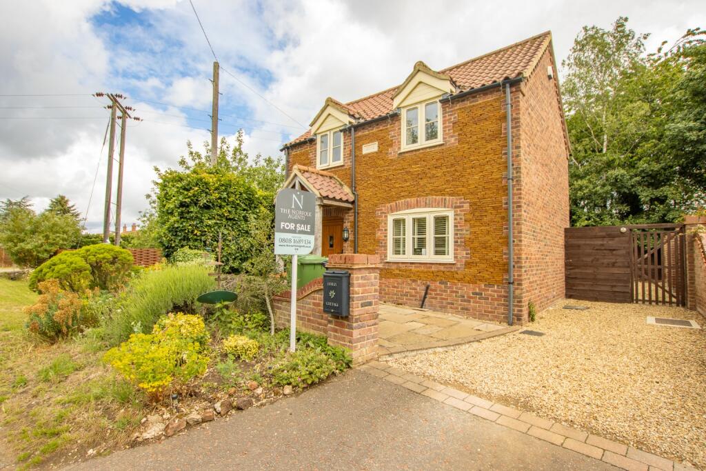 Main image of property: Low Road, Roydon