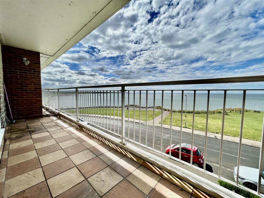 Main image of property: The Parade, Birchington, CT7