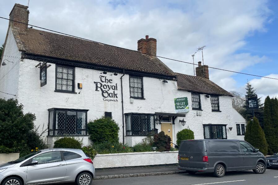 Main image of property: Royal Oak Main Street, Tingewick, MK18 4NN