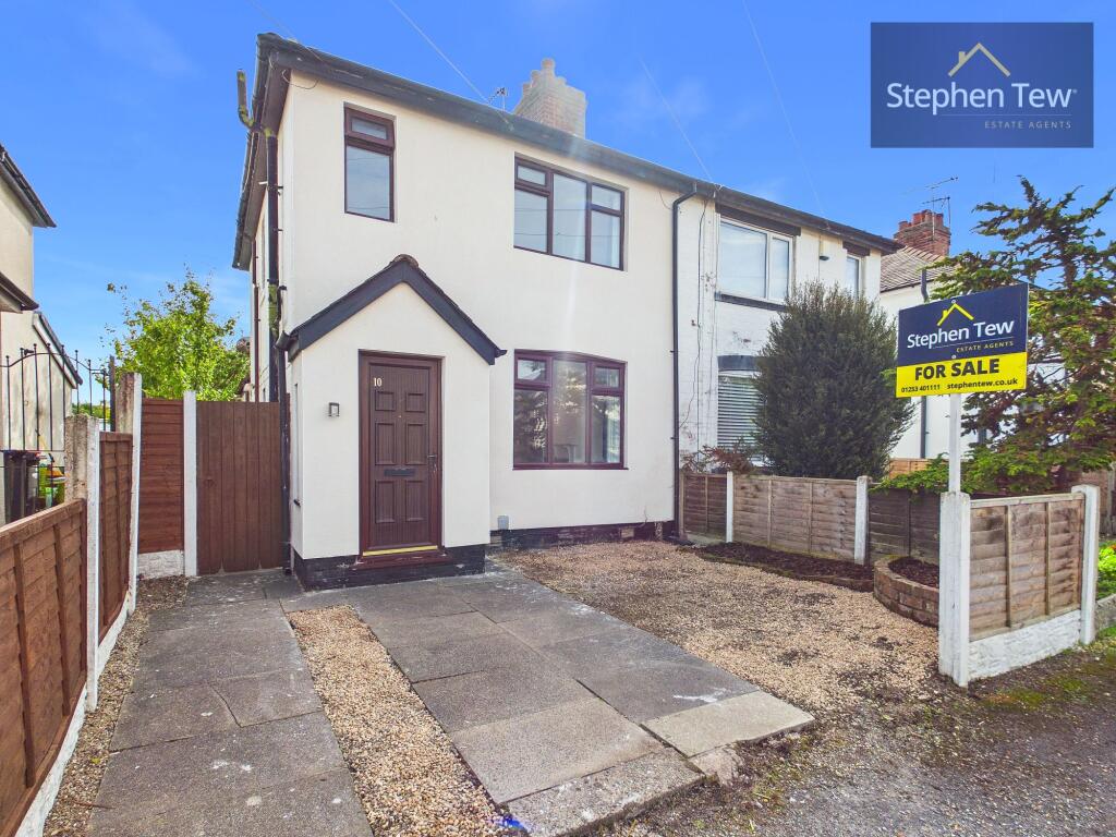 Main image of property: First Avenue, Poulton-Le-Fylde, FY6