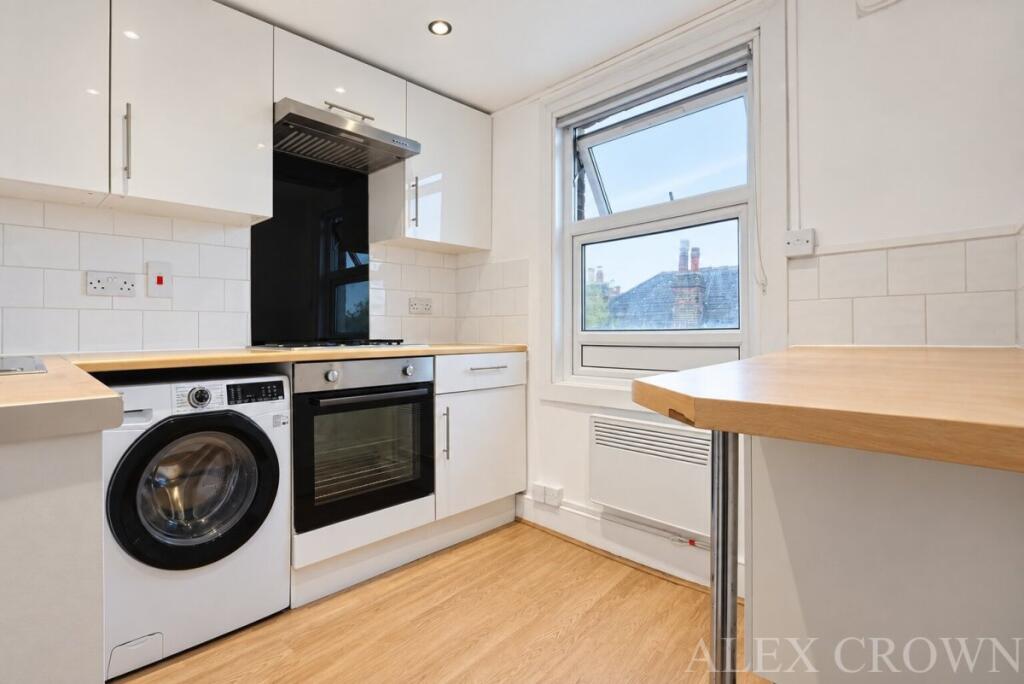Main image of property: Wightman Road, Harringay