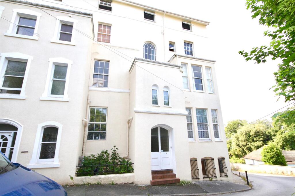 Main image of property: 16 Barnpark Terrace, TEIGNMOUTH