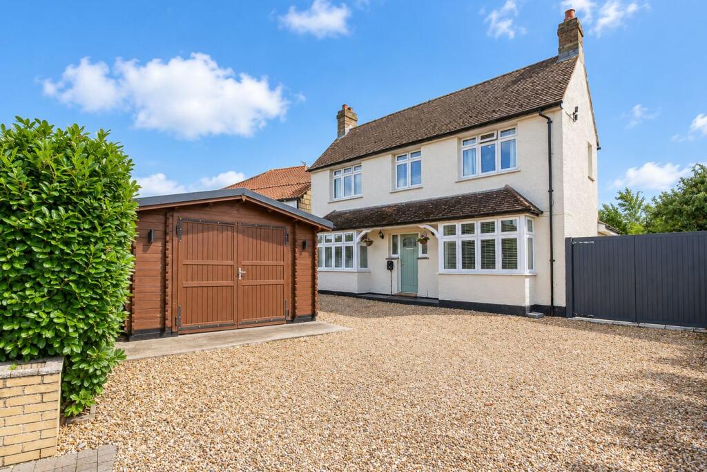 Main image of property: Stotfold Road, Arlesey, SG15