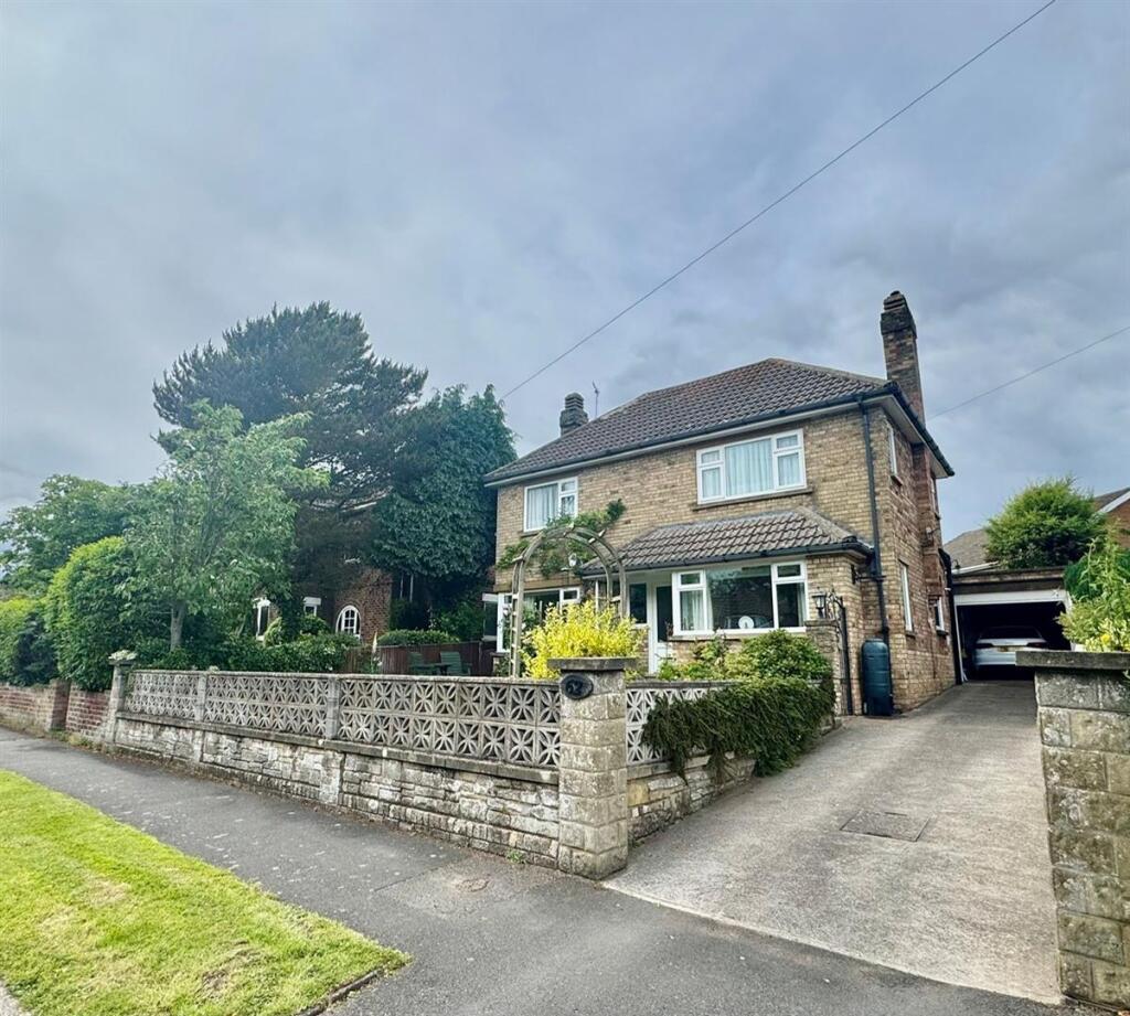 Main image of property: Lady Ediths Avenue, Scarborough