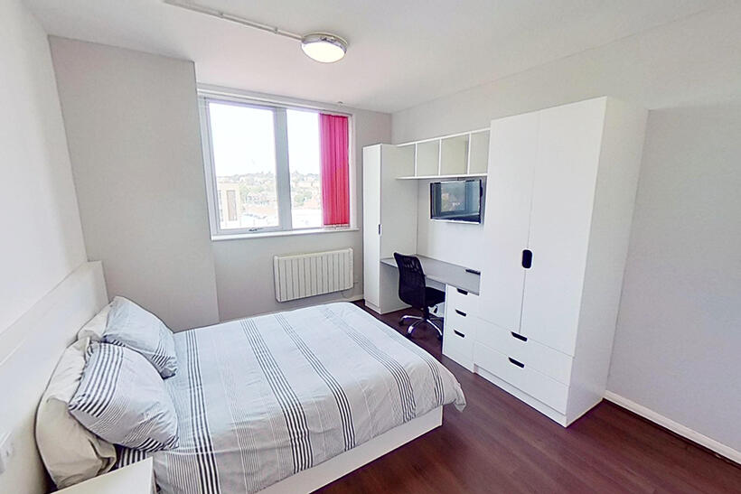 Main image of property: Flat 503, Victoria House,76 Milton Street, Nottingham, NG1 3RB