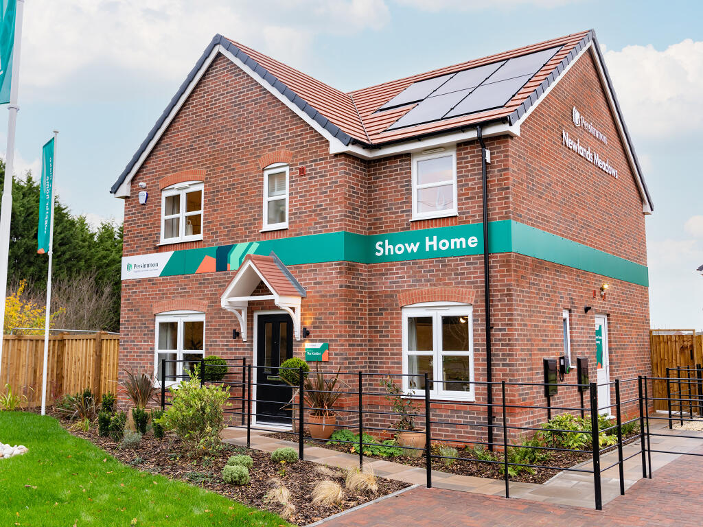 Main image of property: Hospital Lane,
Bedworth,
CV12 0LA
