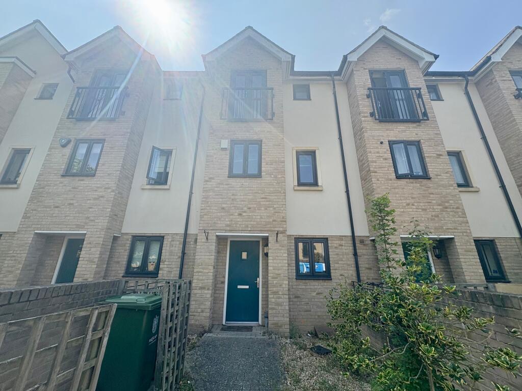 Main image of property: Circus Drive, Orchard Park, Cambridge, CB4