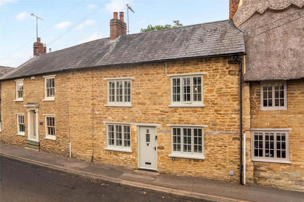 Main image of property: Olney Road, Lavendon, Buckinghamshire, MK46