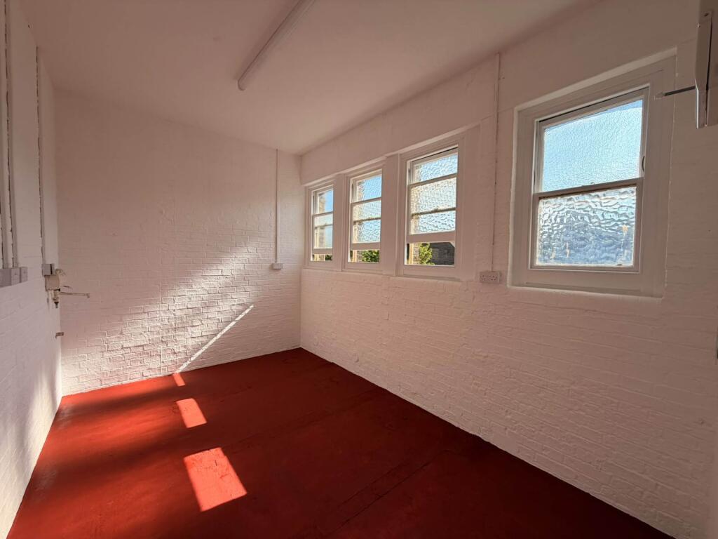 Main image of property: Top Floor, 337-341 High Street, Rochester
