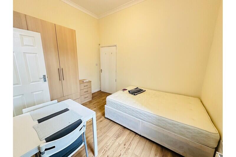 Main image of property: North End Road, West Kensington, London