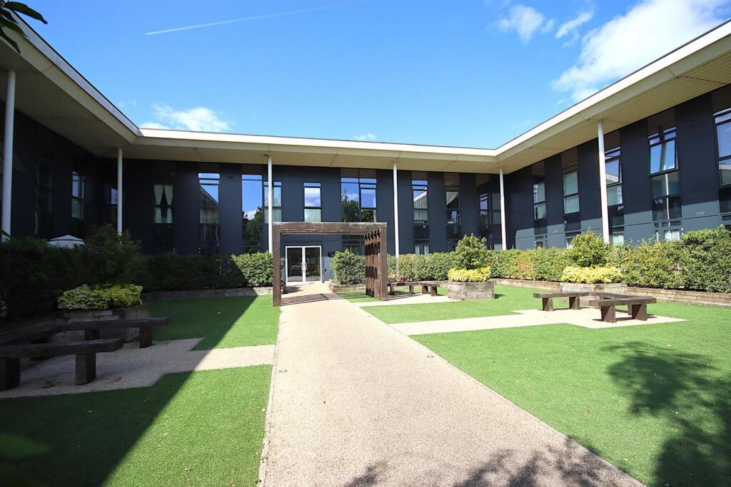 Main image of property: Clivemont Road, Maidenhead