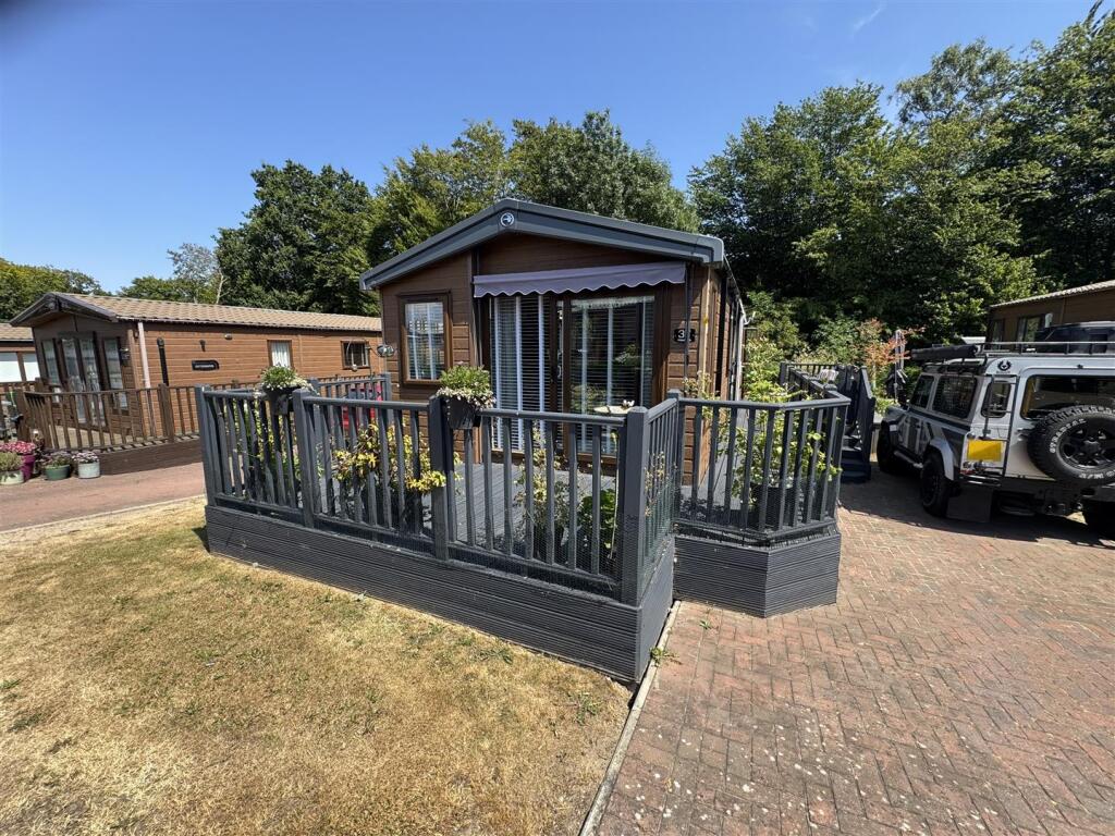 Main image of property: Plaxdale Green Road, Stansted, Sevenoaks
