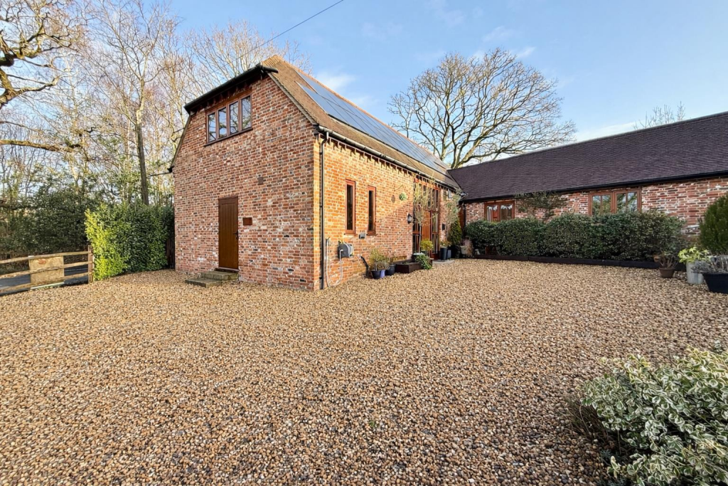 Main image of property: Snakemoor Lane,Durley, Southampton