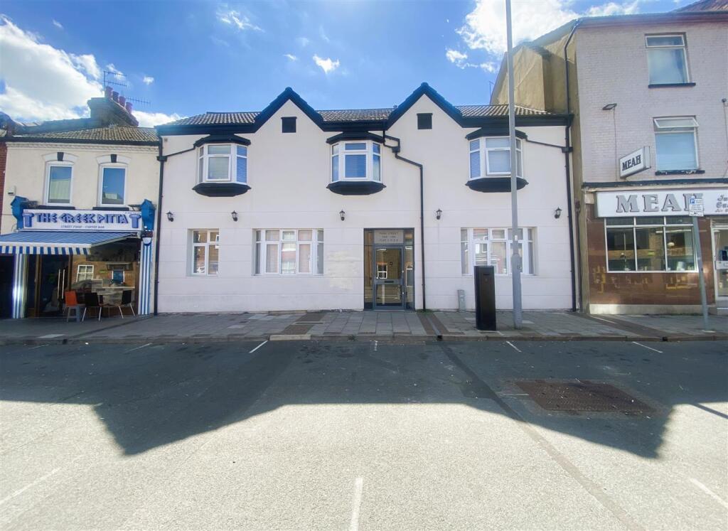 Main image of property: Park Street, Luton