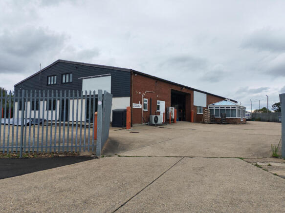 Photo 12
