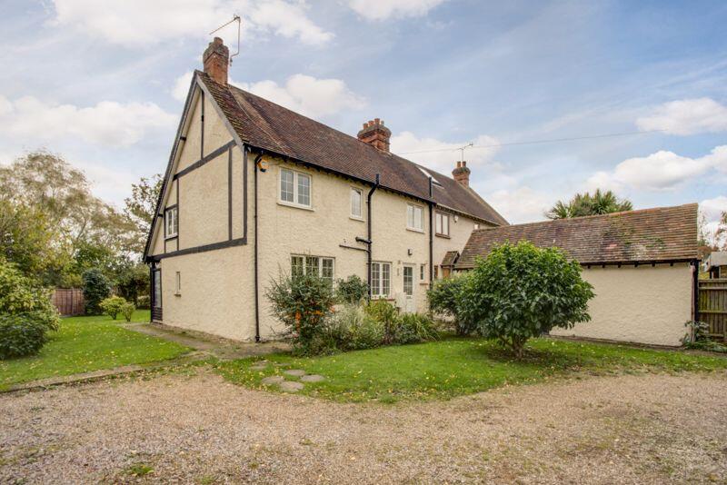 Main image of property: Pond Cottage, Bells Hill, Stoke Poges £2500pcm 