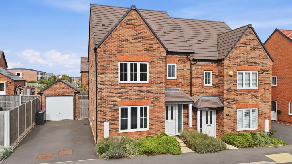 Main image of property: Jasmine Gardens, Edwalton, Nottingham, Nottinghamshire, NG12
