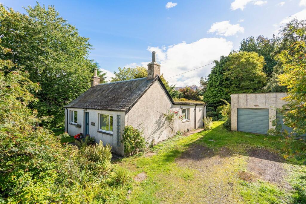Main image of property: Broadfold, Auchterarder, PH3