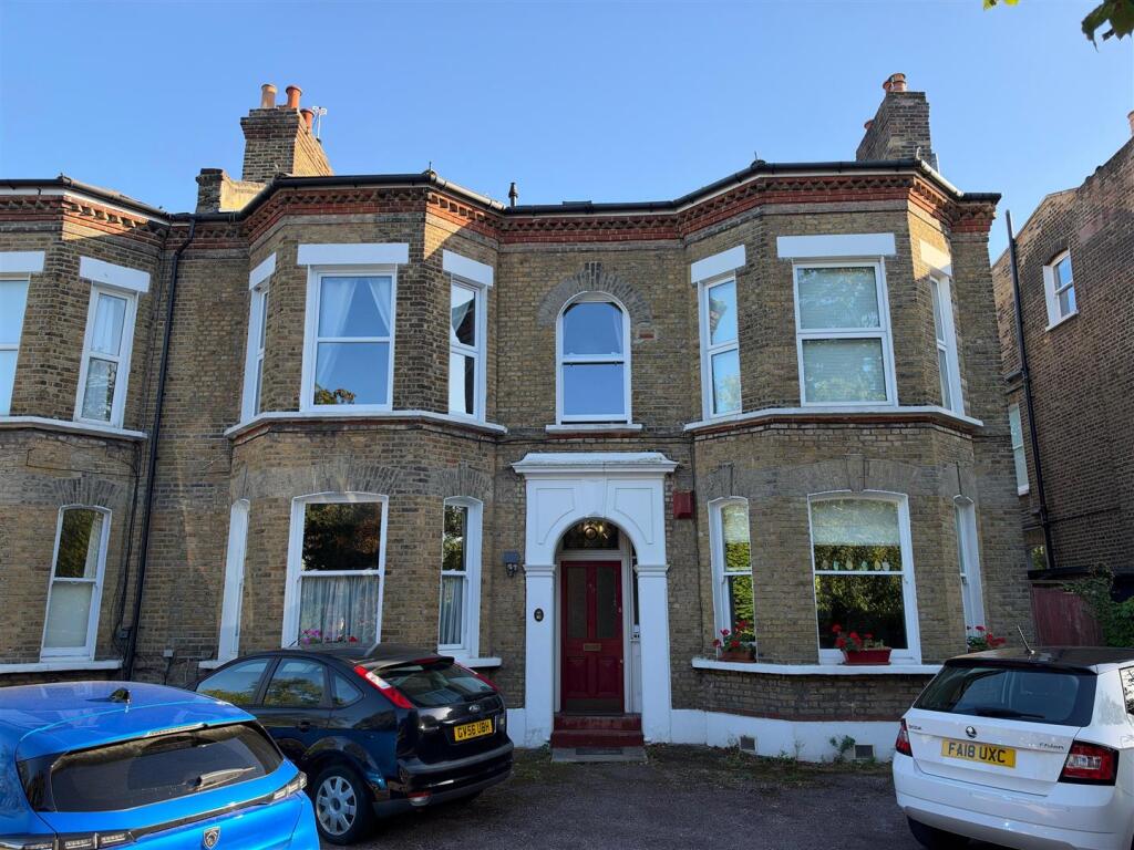 Main image of property: 40 Chestnut Road, London, SE27 9LF
